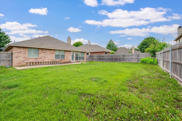 4405 Westcliffe Dr, Mansfield, TX 76063 - view of yard with a fenced backyard and a patio area