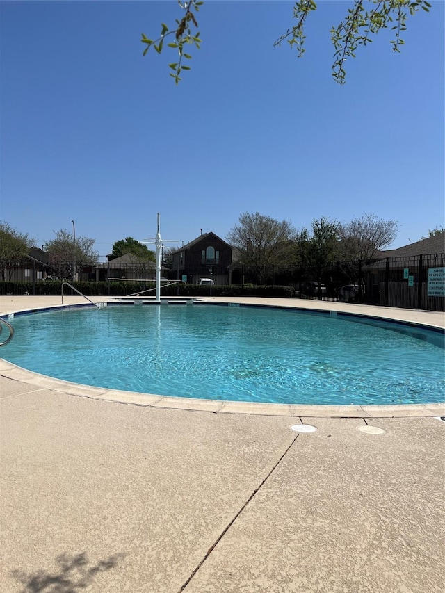 5912 Comanche Peak Dr, Fort Worth, TX 76179 - community pool with a patio area and fence