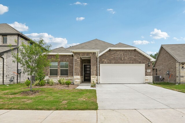 919 Elijah Ln, Mckinney, TX 75069