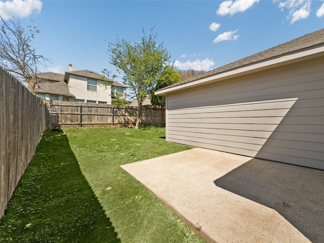 4512 Stepping Stone Dr, Fort Worth, TX 76123 - view of yard featuring a fenced backyard and a patio area