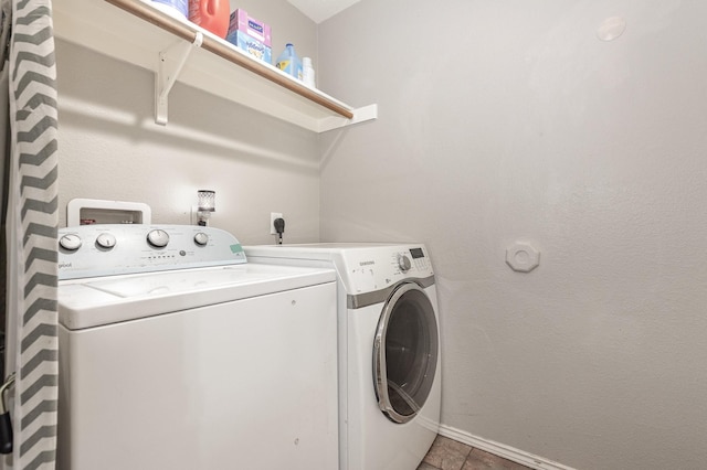 4315 Elgin Ct, Grand Prairie, TX 75052 - clothes washing area with separate washer and dryer and baseboards