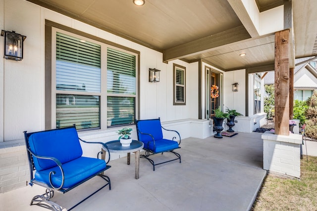 view of patio / terrace with covered porch
