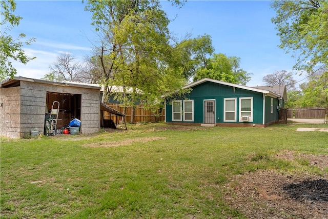 4520 Hiland Dr, Beverly Hills, TX 76711 - exterior space featuring an outdoor structure, a yard, and fence