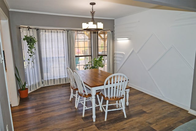 502 Parklane Dr, Bossier City, LA 71111 - dining area with crown molding, wood finished floors, and a notable chandelier