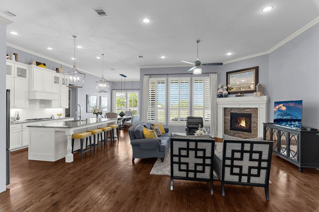 397 Mitchell Dr, Sunnyvale, TX 75182 - hall with wood finished floors, recessed lighting, and baseboards