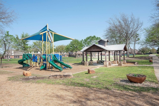12073 Tyler Dr, Frisco, TX 75035 - communal playground with a gazebo and a yard