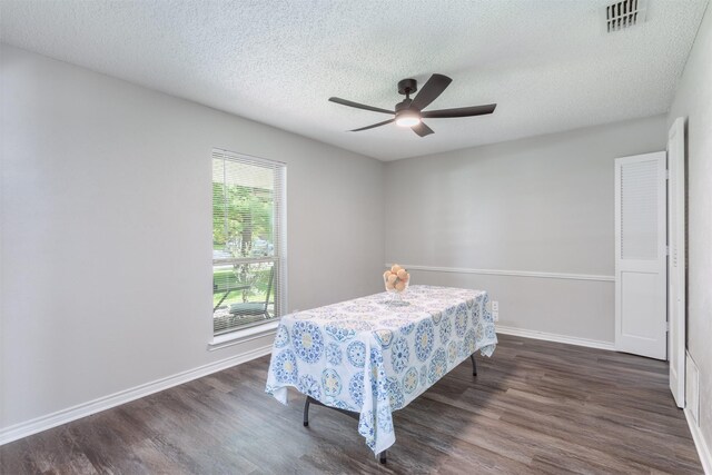 7 Harolds Cir, Richardson, TX 75081 - bedroom featuring wood finished floors, a textured ceiling, and ceiling fan