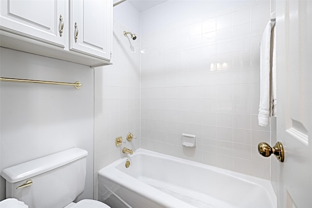 2215 Burgundy Dr, Carrollton, TX 75006 - full bath with toilet and  shower combination