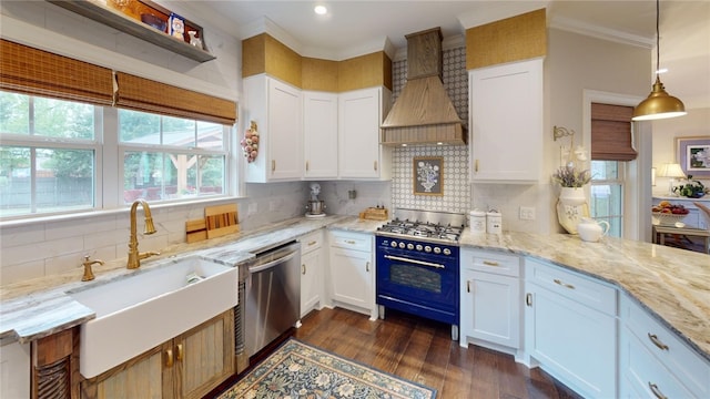 133 Creek Rdg, Waco, TX 76708 - kitchen featuring stainless steel dishwasher, custom range hood, double oven range, a sink, and backsplash
