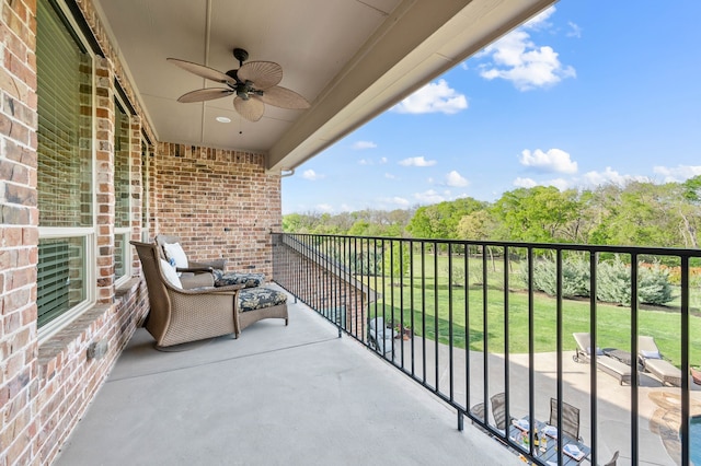 balcony with a ceiling fan