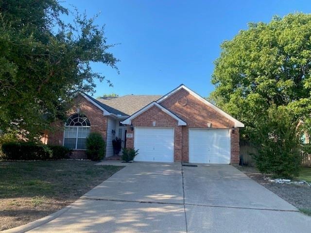 332 Village Trl, Trophy Club, TX 76262