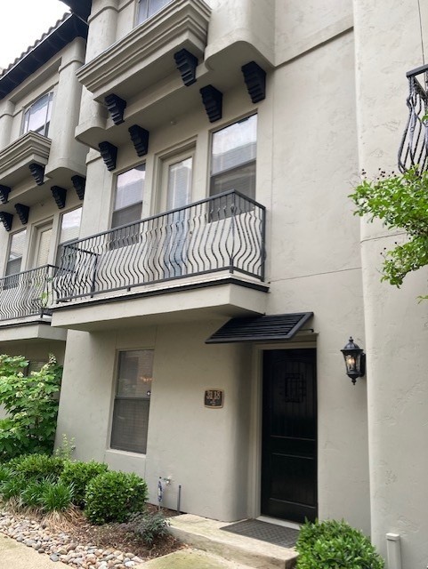 view of building exterior