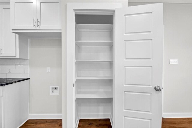 2377 Ridgley Dr, Flint, TX 75762 - view of pantry
