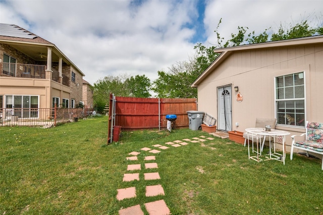 1207 Stafford St, Dallas, TX 75208 - view of yard