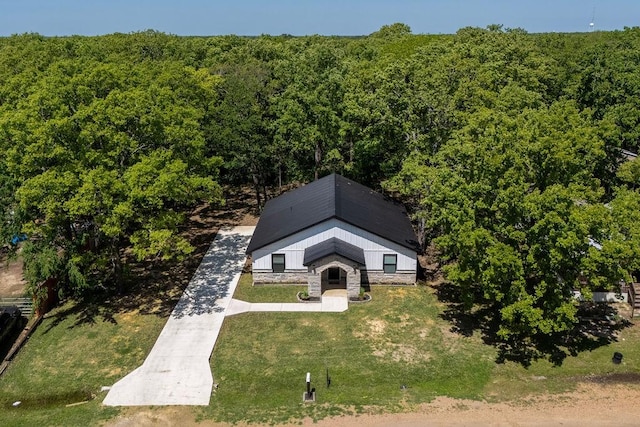 bird's eye view featuring a view of trees
