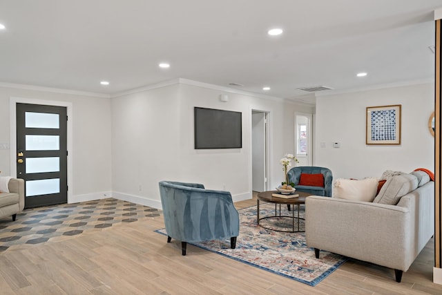 9035 Leaside Dr, Dallas, TX 75238 - living room with light wood-type flooring, crown molding, recessed lighting, and baseboards