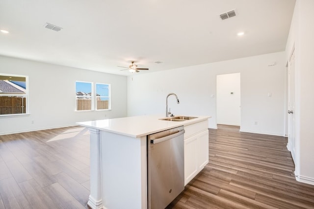 kitchen with a sink, a ceiling fan, dishwasher, open floor plan, and visible vents