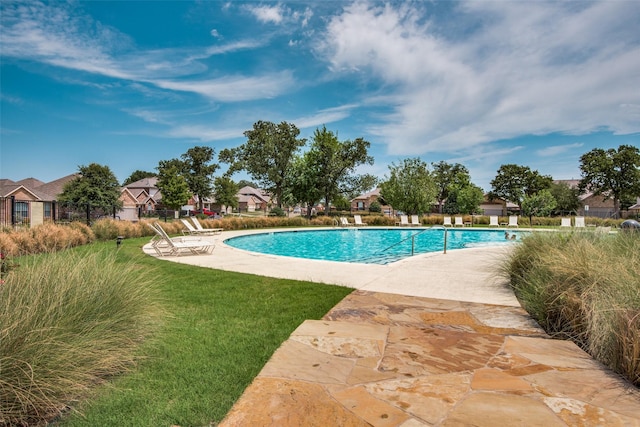 9212 Water Oak Dr, Arlington, TX 76002 - community pool with a patio and a residential view