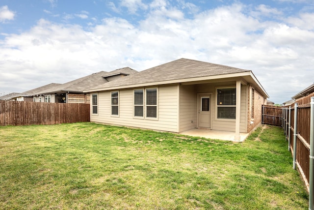 825 Blackhorse Trl, Fort Worth, TX 76247 - rear view of house with a patio area