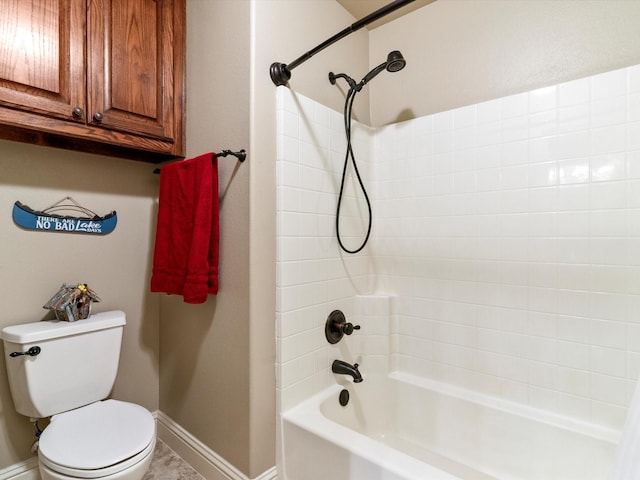 9 Eagle Pt N Unit A, Azle, TX 76020 - bathroom featuring baseboards, toilet, and washtub / shower combination
