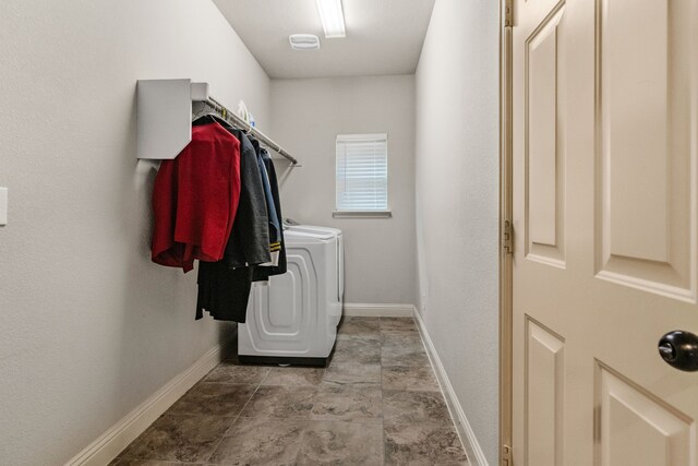 6417 Belhaven Dr, Fort Worth, TX 76123 - laundry area with laundry area, visible vents, baseboards, and washing machine and dryer