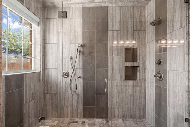 729 Ridgeway Blvd, Weatherford, TX 76086 - bathroom with a shower stall