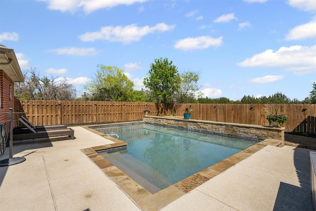 729 Ridgeway Blvd, Weatherford, TX 76086 - view of swimming pool featuring a patio and a fenced backyard