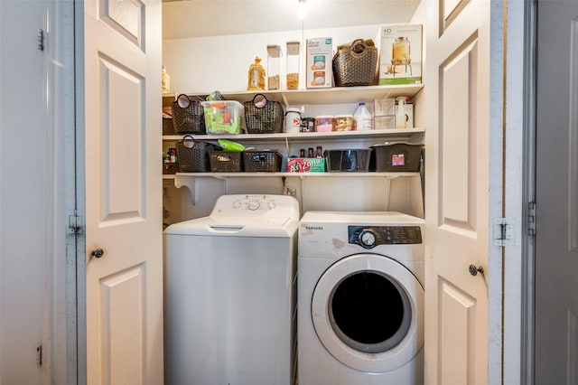 5212 Knox Dr, The Colony, TX 75056 - laundry area featuring washing machine and clothes dryer and laundry area