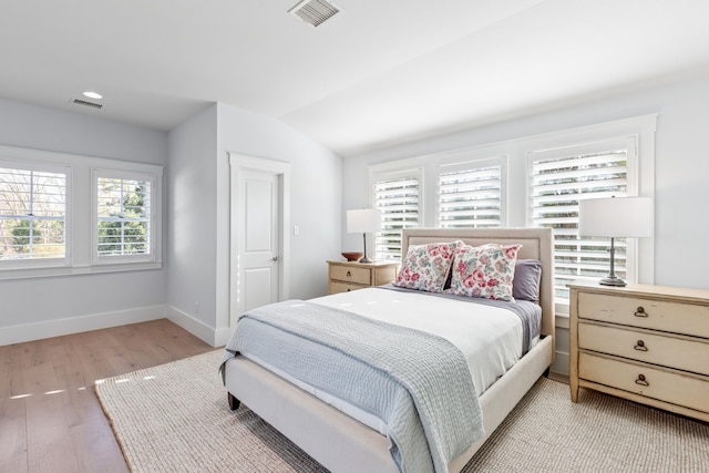 13270 Waterside Dr, Malakoff, TX 75148 - bedroom featuring light wood finished floors, baseboards, and recessed lighting