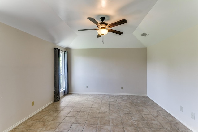 5915 Volunteer Pl, Rockwall, TX 75032 - unfurnished room with a ceiling fan and vaulted ceiling