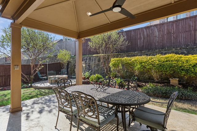 4513 Cherokee Dr, Mckinney, TX 75072 - view of patio / terrace featuring outdoor dining space, a fenced backyard, and a ceiling fan