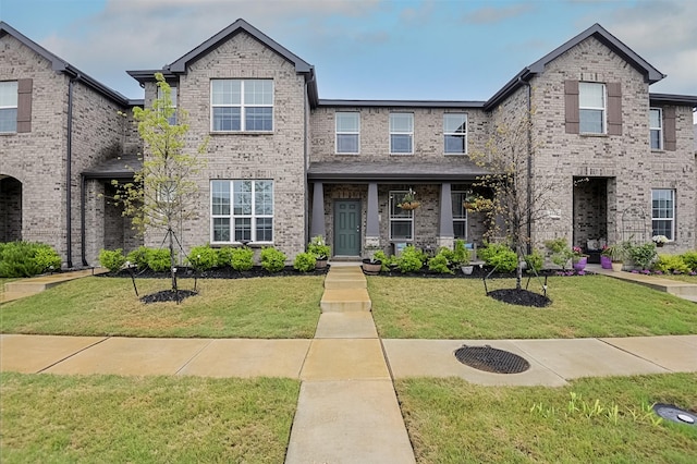 2728 Baneberry Ln, Mesquite, TX 75150 - view of front facade featuring a front lawn and brick siding
