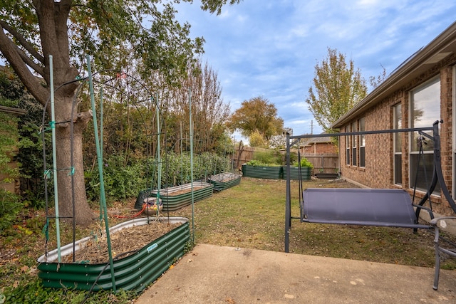 2515 Cambridge Dr, Heath, TX 75032 - view of yard featuring a garden