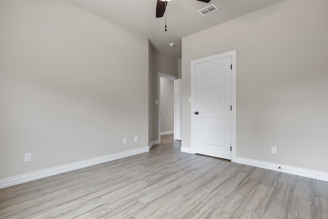 2685 Thompson Rd, Weatherford, TX 76087 - unfurnished room featuring ceiling fan, light wood finished floors, and baseboards