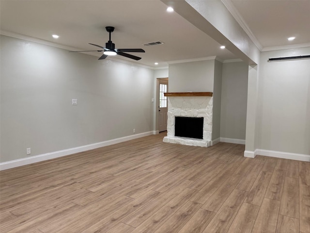 unfurnished living room with recessed lighting, light wood-style floors, visible vents, and ceiling fan