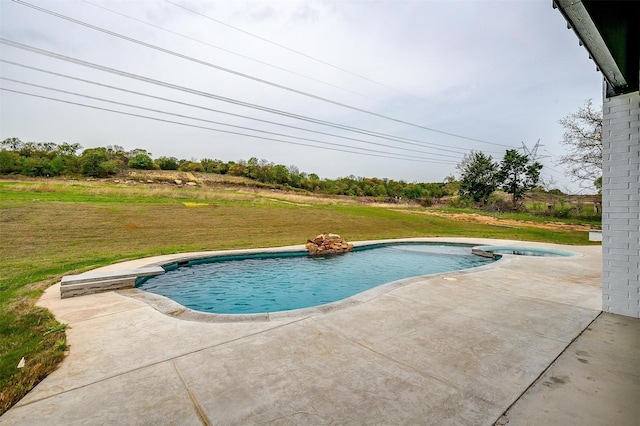 521 Echo Glade Ct, Azle, TX 76020 - view of swimming pool featuring a patio area, a lawn, and a pool with connected hot tub