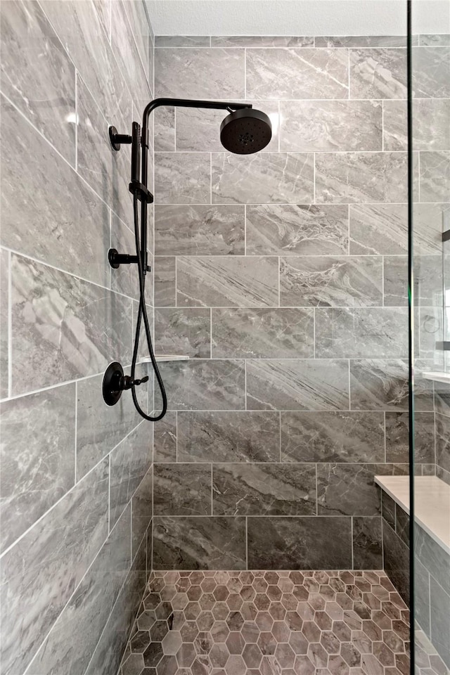 160 Waterview Dr, Gunter, TX 75058 - bathroom featuring a tile shower