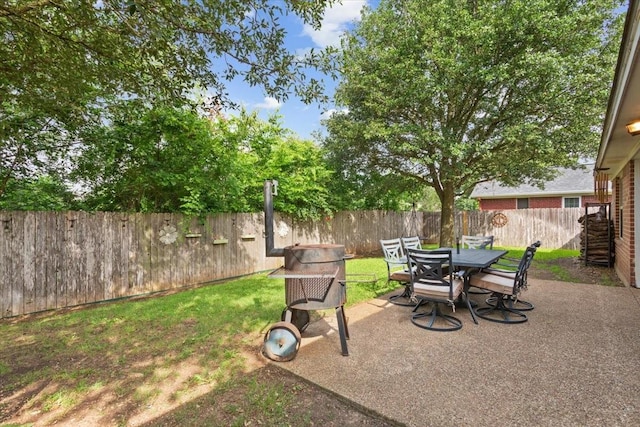 2905 Pueblo Dr, Waco, TX 76712 - view of yard featuring outdoor dining area and a patio