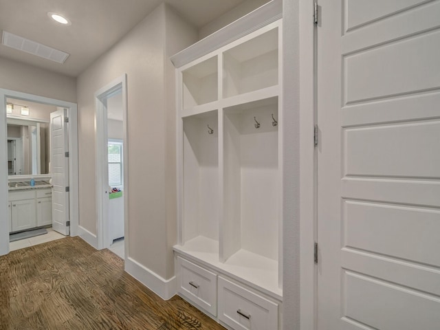 8505 Tierra Ct, Benbrook, TX 76126 - mudroom featuring recessed lighting, baseboards, visible vents, and light wood-style flooring
