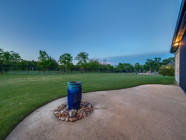 view of yard featuring a fenced backyard and a patio area