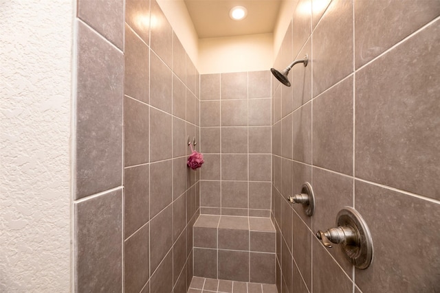 1664 Laramie Ln, Burleson, TX 76028 - full bathroom with a tile shower and recessed lighting