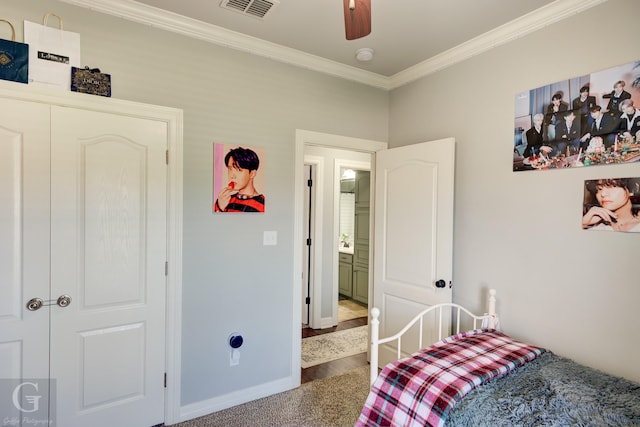 5310 Lucerne Ln, Bossier City, LA 71112 - bedroom featuring visible vents, baseboards, ornamental molding, ceiling fan, and wood finished floors