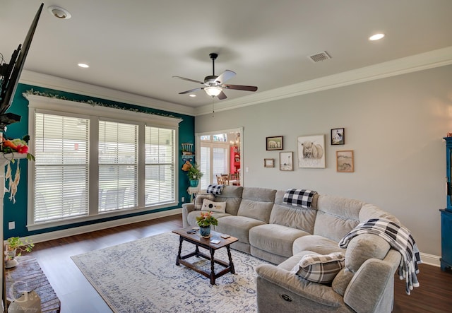 5310 Lucerne Ln, Bossier City, LA 71112 - living area featuring visible vents, dark wood-style flooring, a ceiling fan, crown molding, and recessed lighting