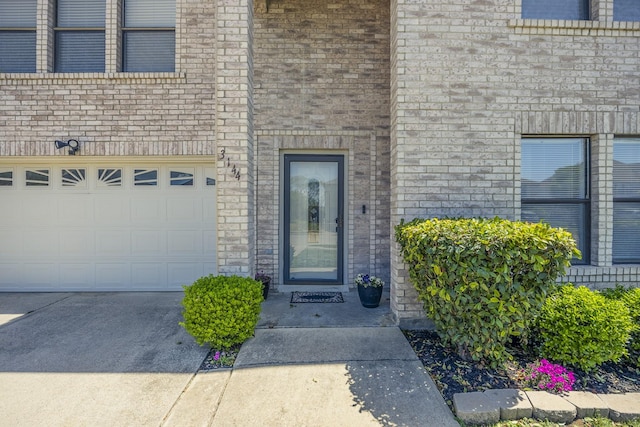 3144 Longbow Dr, Grand Prairie, TX 75052 - traditional-style home with a garage, central AC, a front yard, brick siding, and driveway