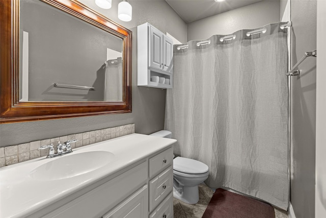 429 S Hampton Ct, Lewisville, TX 75056 - bathroom with toilet, curtained shower, vanity, and a textured wall