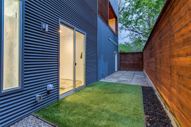 4401 Roseland Ave Unit A, Dallas, TX 75204 - view of yard featuring fence