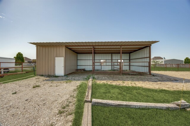 1656 Hearn Ln, Van Alstyne, TX 75495 - view of pole building featuring fence