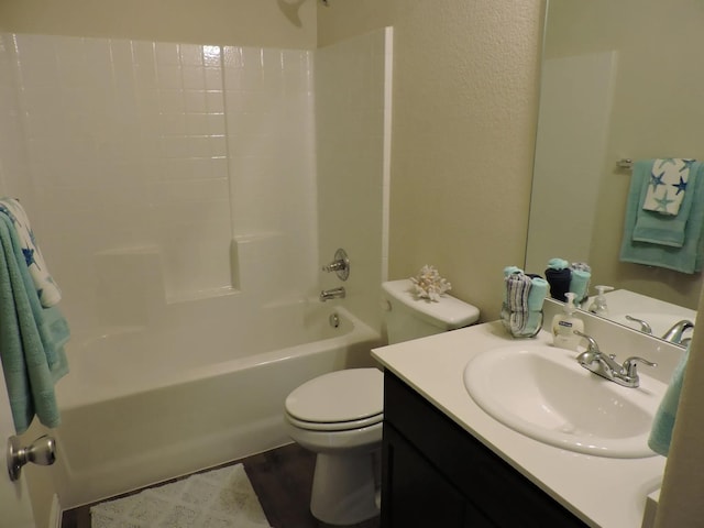 112 Westview Dr, Gun Barrel City, TX 75156 - bathroom featuring vanity, bathtub / shower combination, and wood finished floors