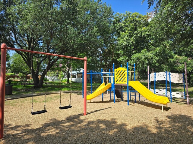 15712 Terrace Lawn Cir, Dallas, TX 75248 - view of community play area