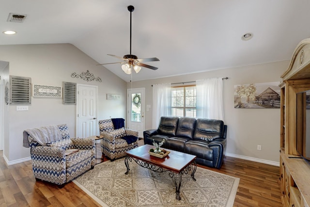 5609 Cedar Creek Dr, Kemp, TX 75143 - living area with a ceiling fan, wood finished floors, lofted ceiling, baseboards, and recessed lighting